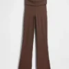 Leggings GapFit Smooth con cintura doblada y corte mini acampanado