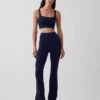 Leggings GapFit Smooth de talle alto y corte acampanado