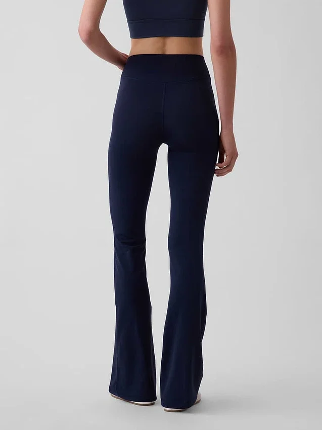 Leggings GapFit Smooth de talle alto y corte acampanado
