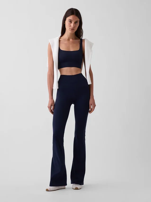 Leggings GapFit Smooth de talle alto y corte acampanado