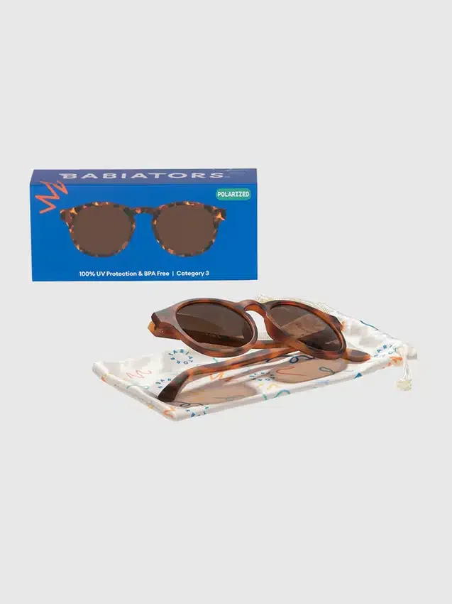 Lentes de sol polarizados Babiators para niños pequeños y niños con diseño de ojo de cerradura