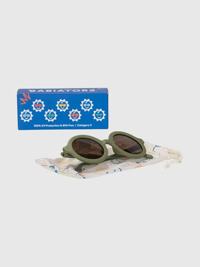 Lentes de sol redondos estilo europeo de Babiators para niños pequeños y niños