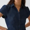 Mini vestido camisero con cintura imperio