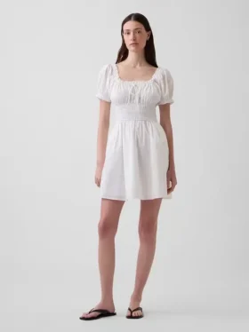 Mini vestido con cintura fruncida