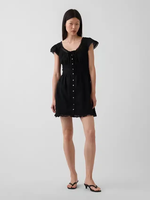 Mini vestido con cuello redondo y ribete de encaje