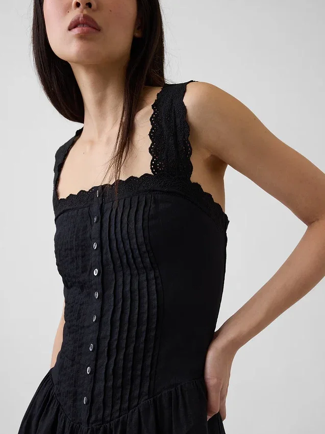 Mini vestido de cintura baja con pinzas