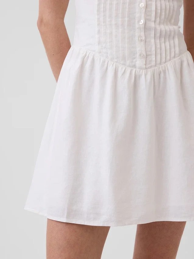 Mini vestido de cintura baja con pinzas