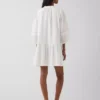 Mini vestido de cintura baja con ribete de encaje