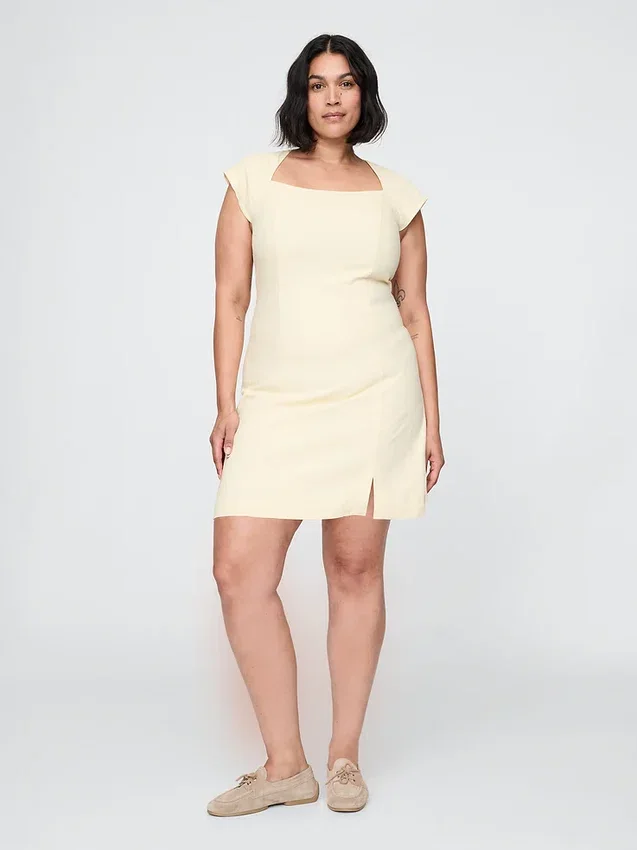 Mini vestido de mezcla de lino con mangas casquillo