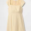 Mini vestido de mezcla de lino con mangas casquillo