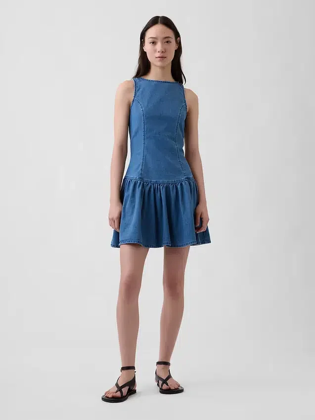 Mini vestido de mezclilla con cintura baja