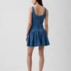 Mini vestido de mezclilla con cintura baja