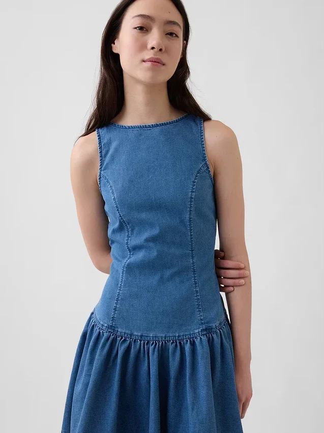 Mini vestido de mezclilla con cintura baja