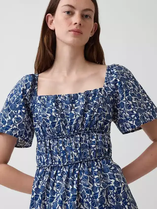 Mini vestido de popelín con mangas con volantes
