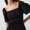 Mini vestido de popelín con mangas con volantes