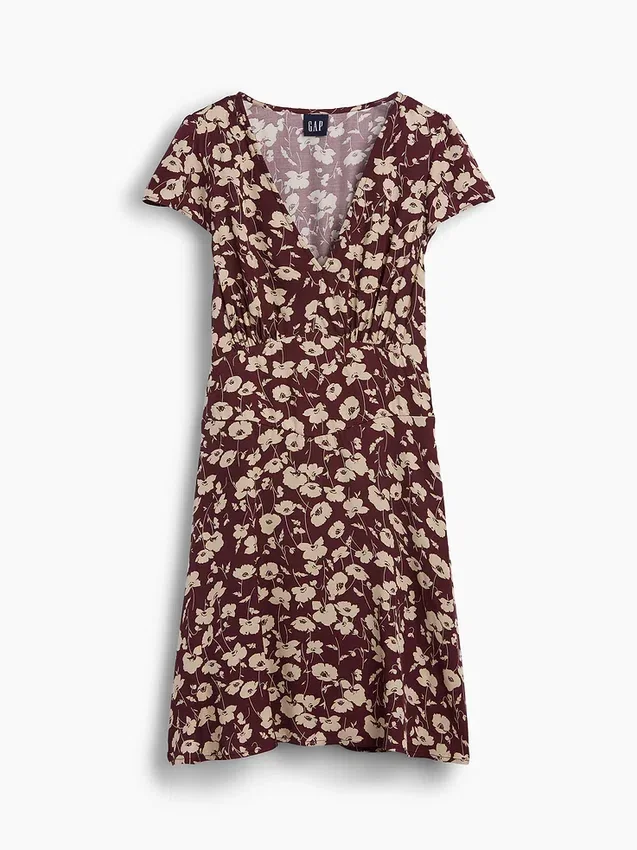 Mini vestido estampado con cuello en V