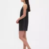 Mini vestido recto de cuero vegano