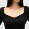 Mini vestido tipo corsé con escote corazón de doble tejido