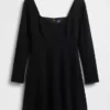 Mini vestido tipo corsé con escote corazón de doble tejido