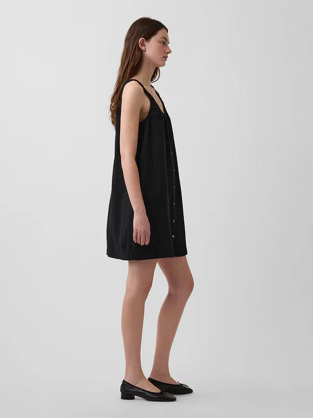 Minivestido con botones en el frente