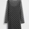 Minivestido de malla con cuello de barco