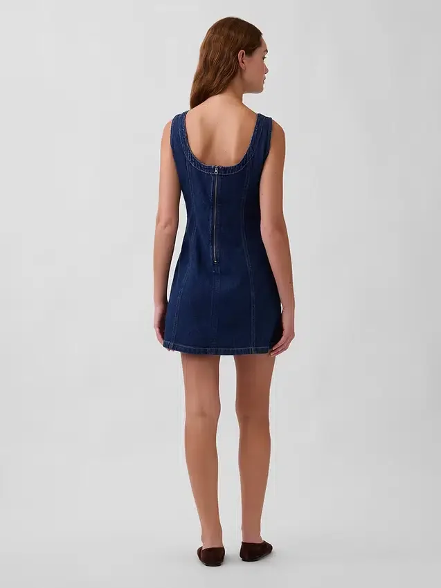 Minivestido de mezclilla con cuello de barco