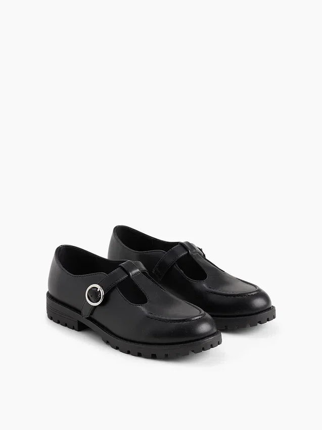 Mocasines infantiles con correa en T