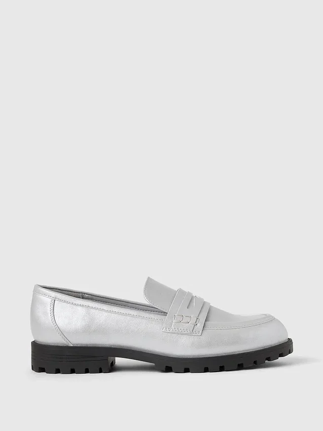 Mocasines metalizados para niños