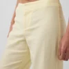 Pantalones acampanados de mezcla de lino de talle bajo