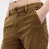 Pantalones acampanados de pana de talle medio