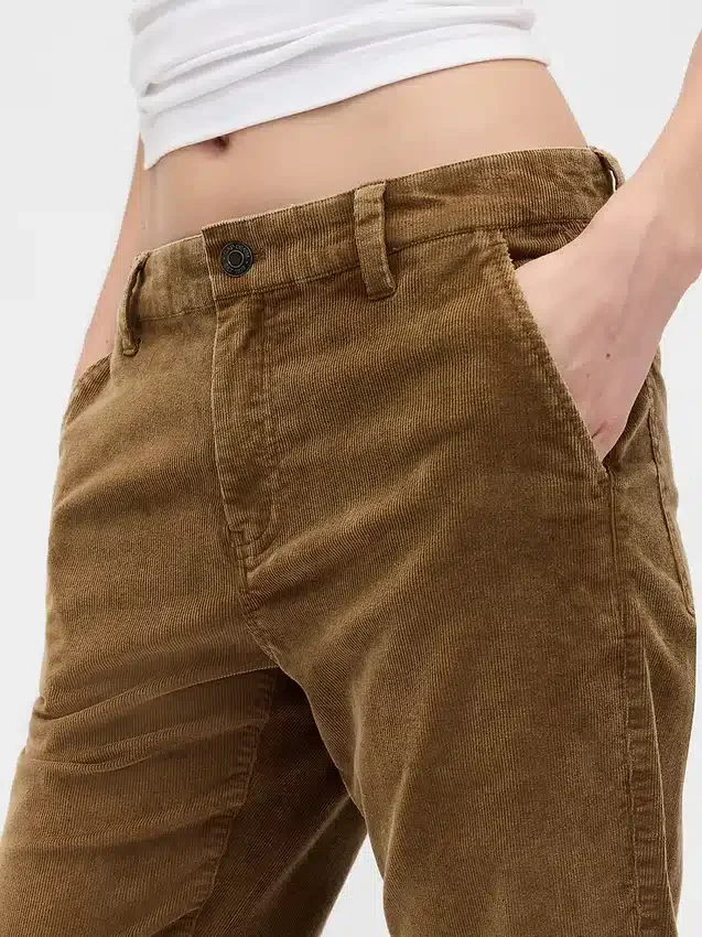 Pantalones acampanados de pana de talle medio