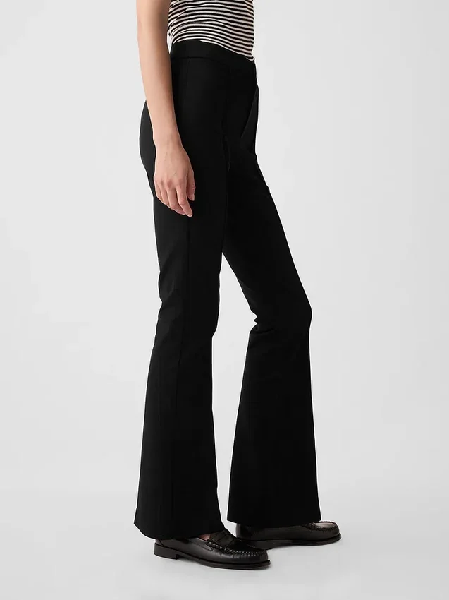 Pantalones acampanados de talle alto con tejido elástico en dos direcciones