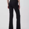 Pantalones acampanados modernos de canalé ancho