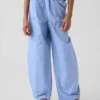Pantalones anchos de niño con doble costura en las rodillas