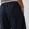 Pantalones anchos de popelín con doble refuerzo en las rodillas