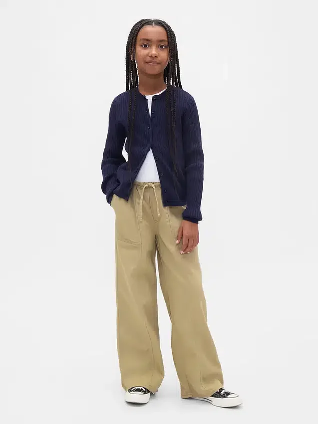 Pantalones anchos y cómodos para uniforme infantil