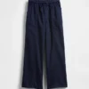 Pantalones anchos y cómodos para uniforme infantil