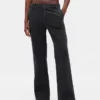Pantalones caqui acampanados de talle bajo y corte holgado