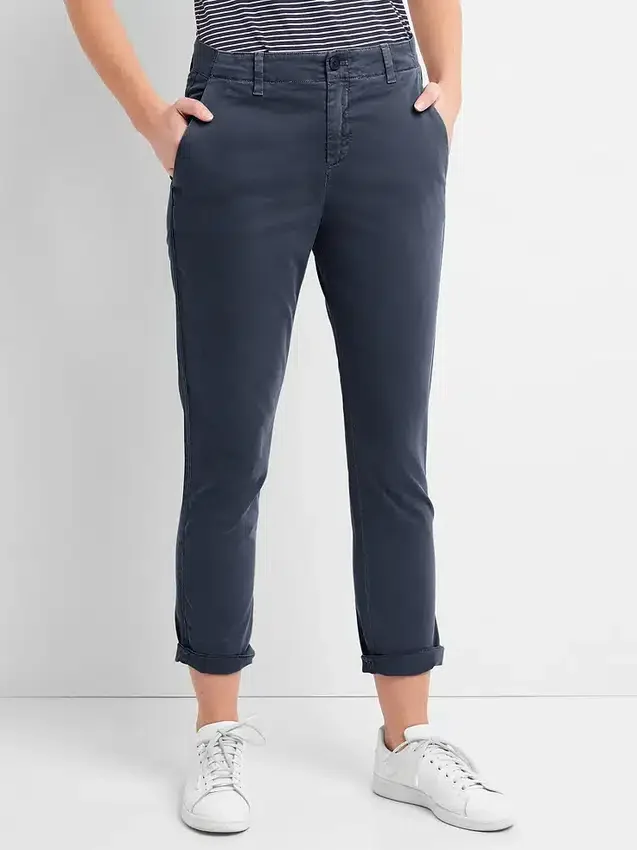 Pantalones caqui de sarga a rayas estilo «girlfriend»
