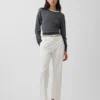 Pantalones caqui de talle medio
