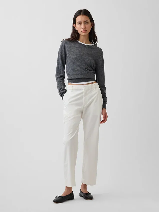 Pantalones caqui de talle medio