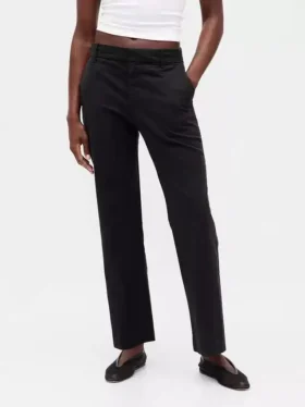 Pantalones caqui de talle medio