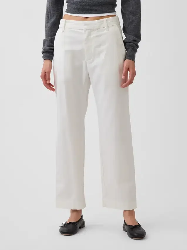 Pantalones caqui de talle medio