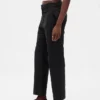 Pantalones caqui de talle medio