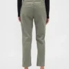 Pantalones caqui de talle medio