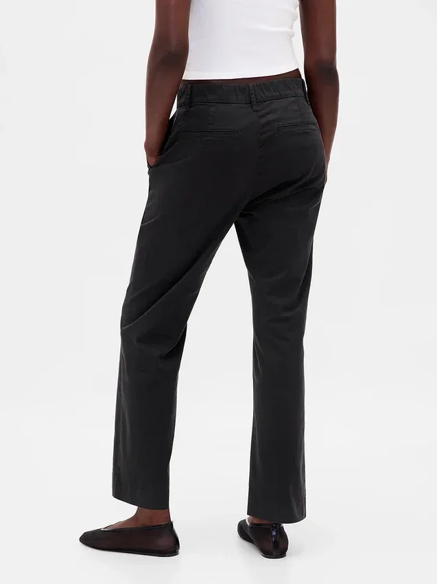 Pantalones caqui de talle medio