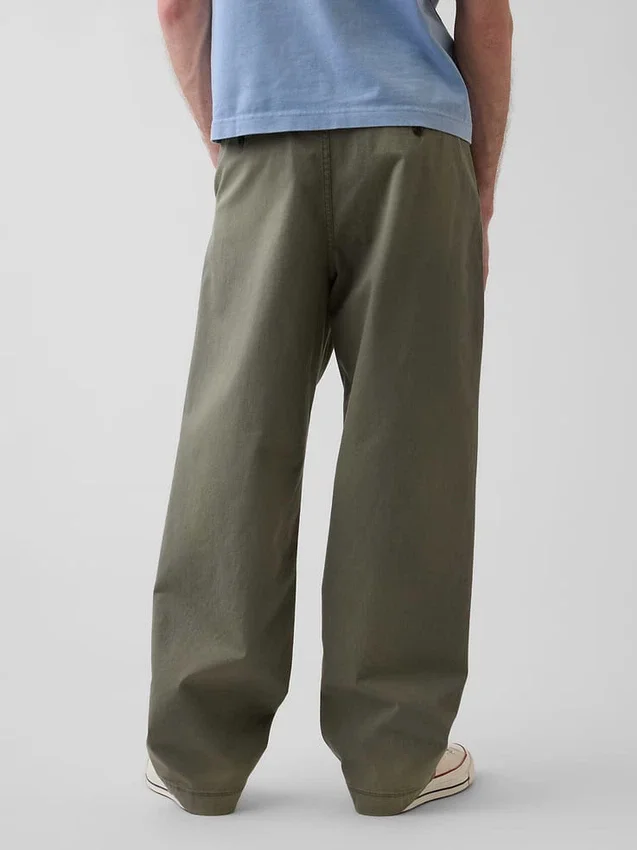 Pantalones caqui holgados