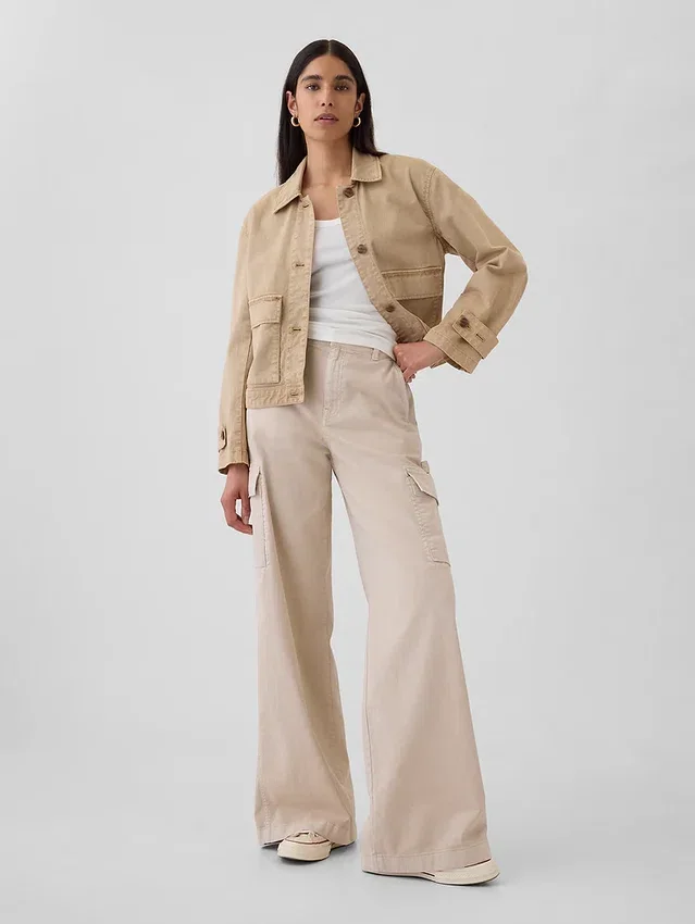 Pantalones caqui holgados de estilo cargo de talle medio