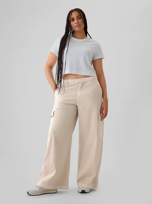 Pantalones caqui holgados de estilo cargo de talle medio
