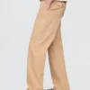 Pantalones caqui holgados estilo moderno de los 90